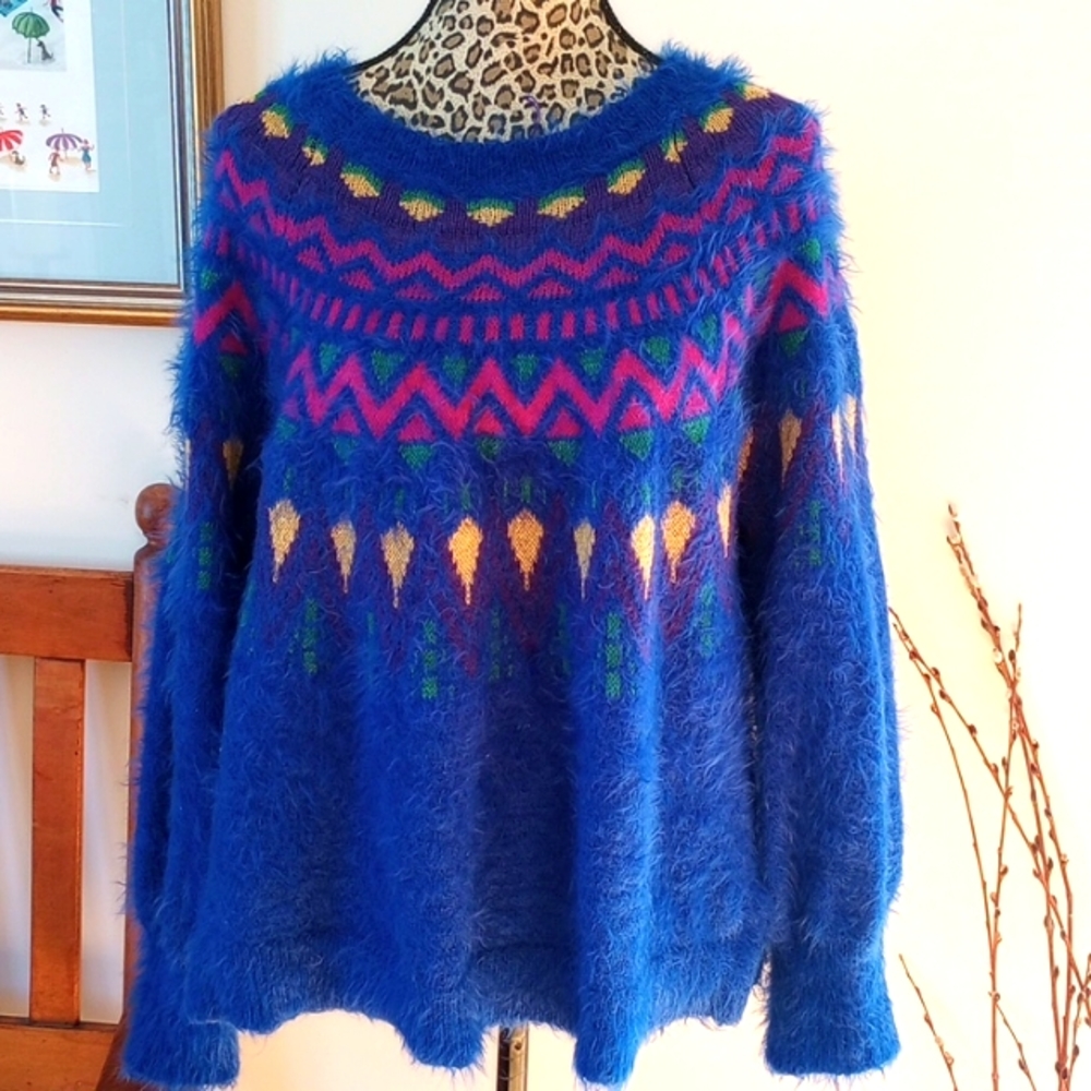 Time and Tru Ladies Chunky Knit Sweater Size:L Color:Blue, Red, Yellow
